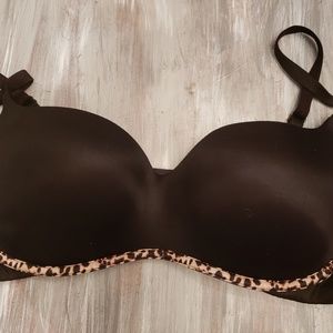 Victoria Secrets black bra size 36 C